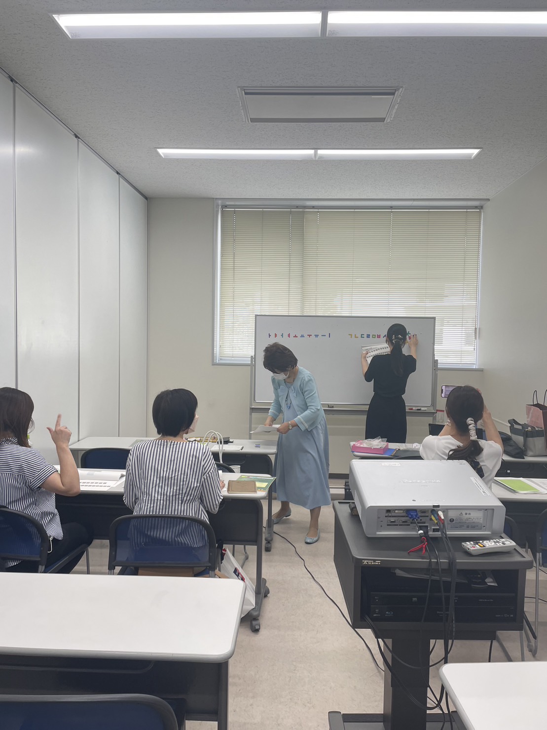 韓国語教室ミリネのレッスン中の様子